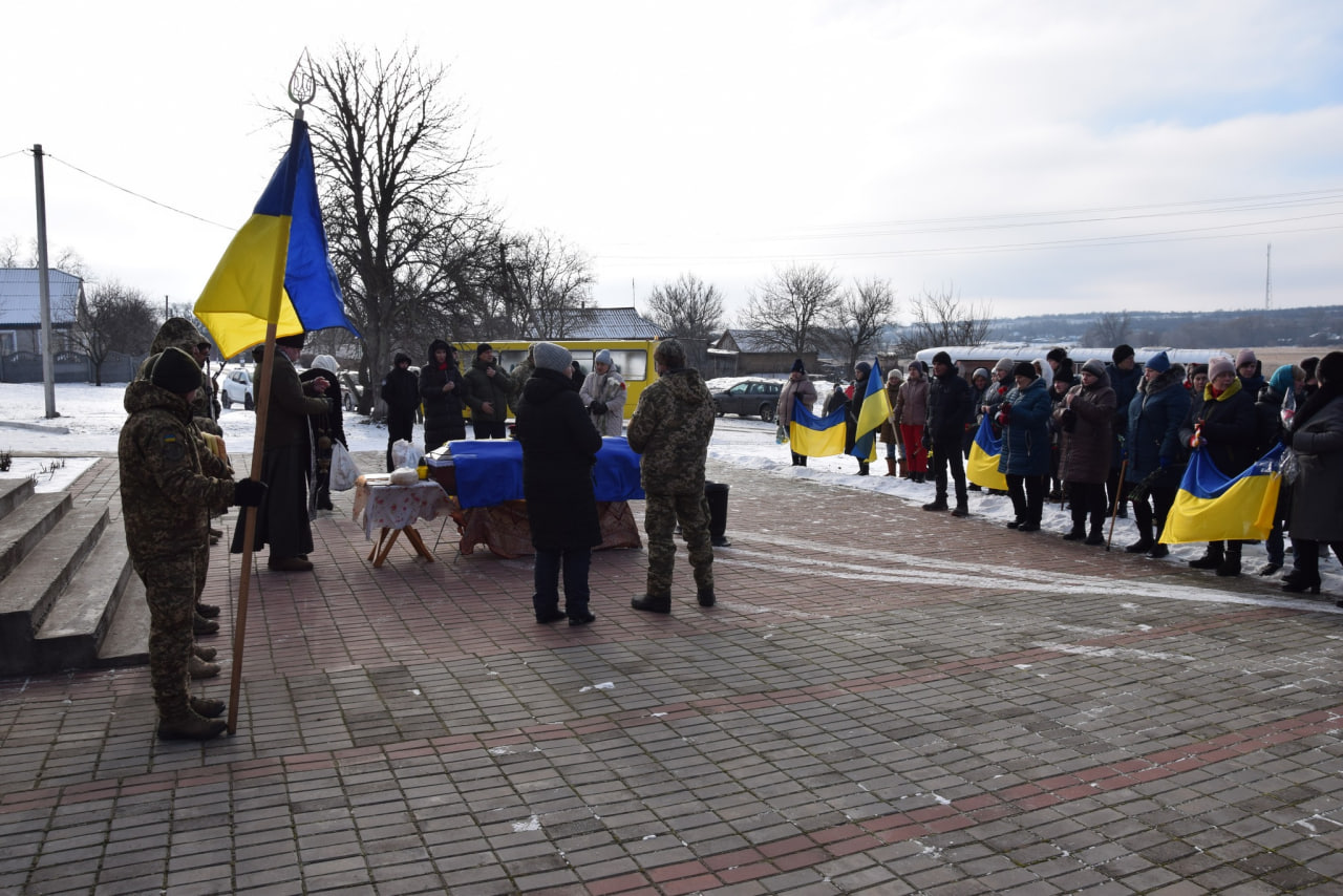 У Петрівській громаді попрощалися із загиблим військовим