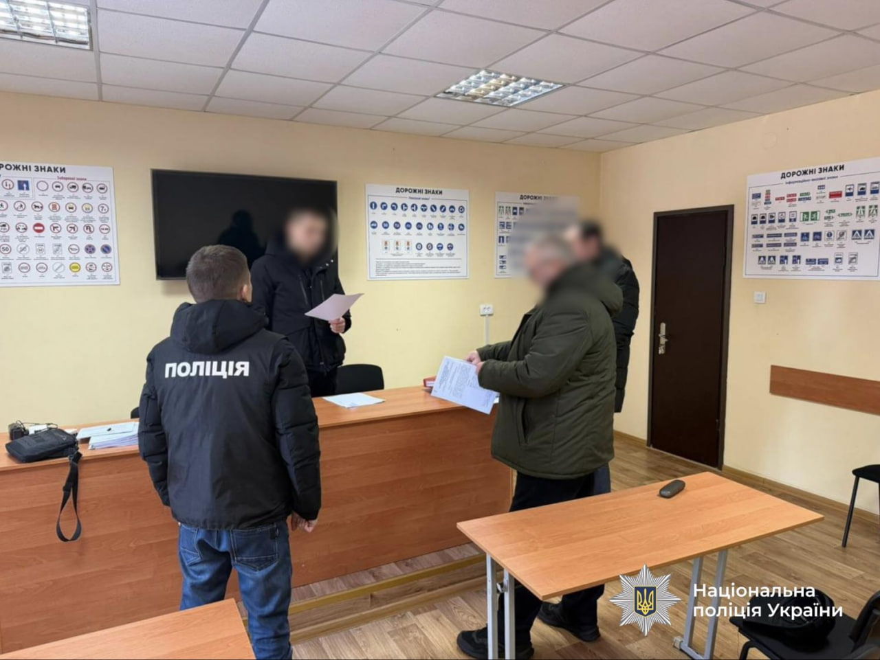Чотирьох посадовців підозрюють у закупівлі автобусів з переплатою в Кропивницькому