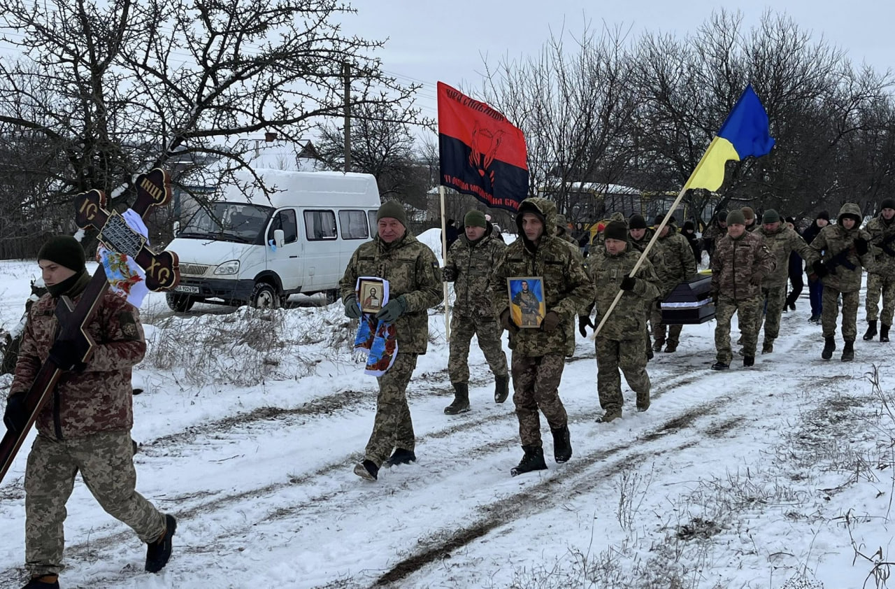 У Кам'янецькій громаді попрощалися із загиблим військовим