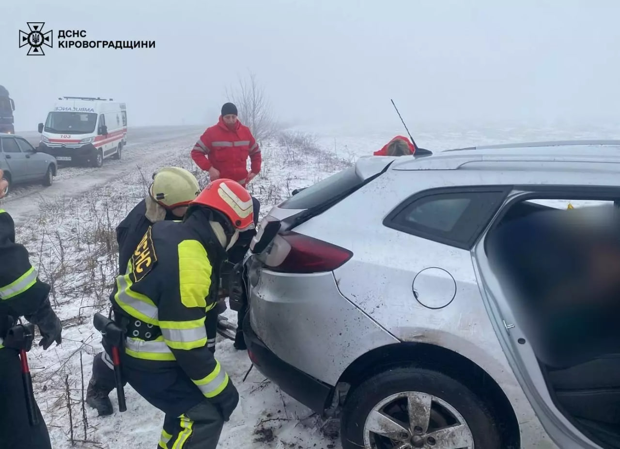 У ДТП в Голованівському районі загинув чоловік та травмувалась жінка