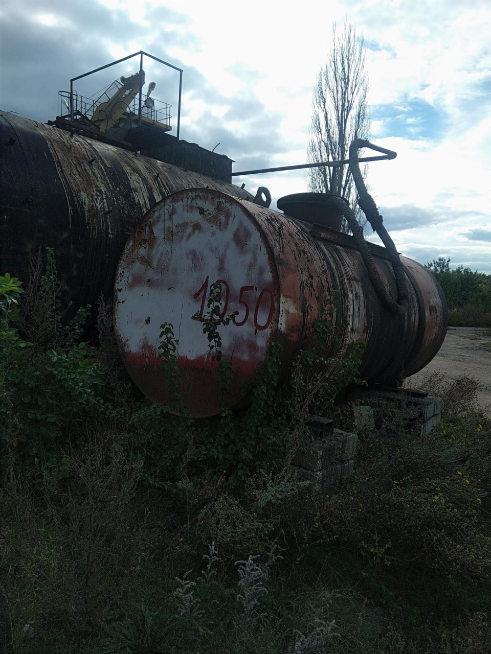 За майже 4 млн грн дочірнє підприємство автодору продає асфальтозмішувач у Бобринці