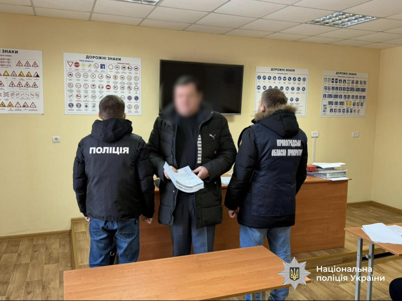 Чотирьох посадовців підозрюють у закупівлі автобусів з переплатою в Кропивницькому