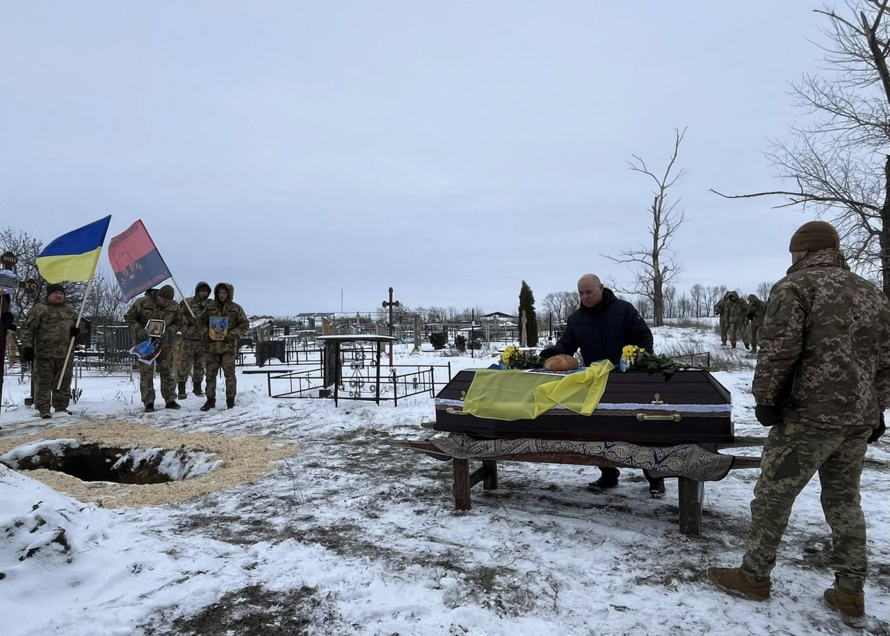 У Кам'янецькій громаді попрощалися із загиблим військовим