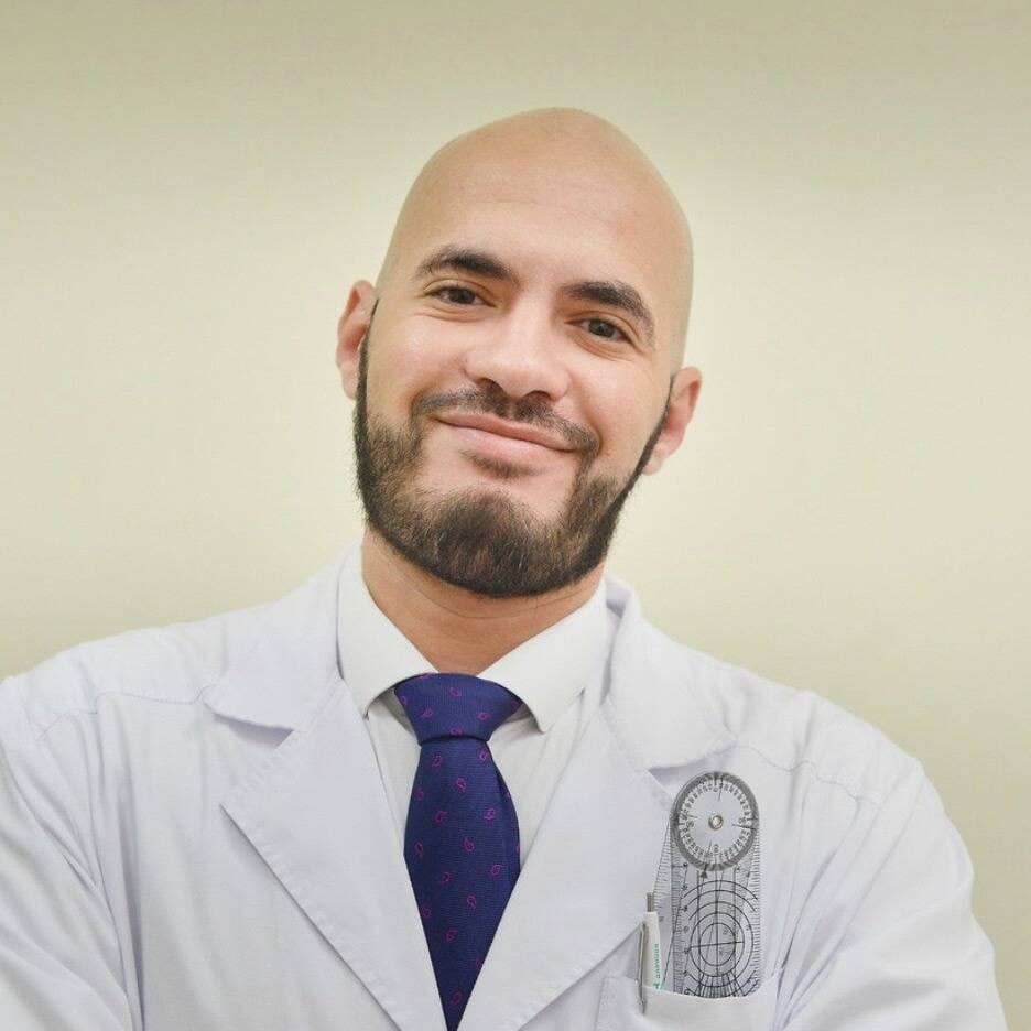 У Кіровоградському онкологічному центрі вперше в Україні виконали ендоскопічне видалення пухлини кістки.