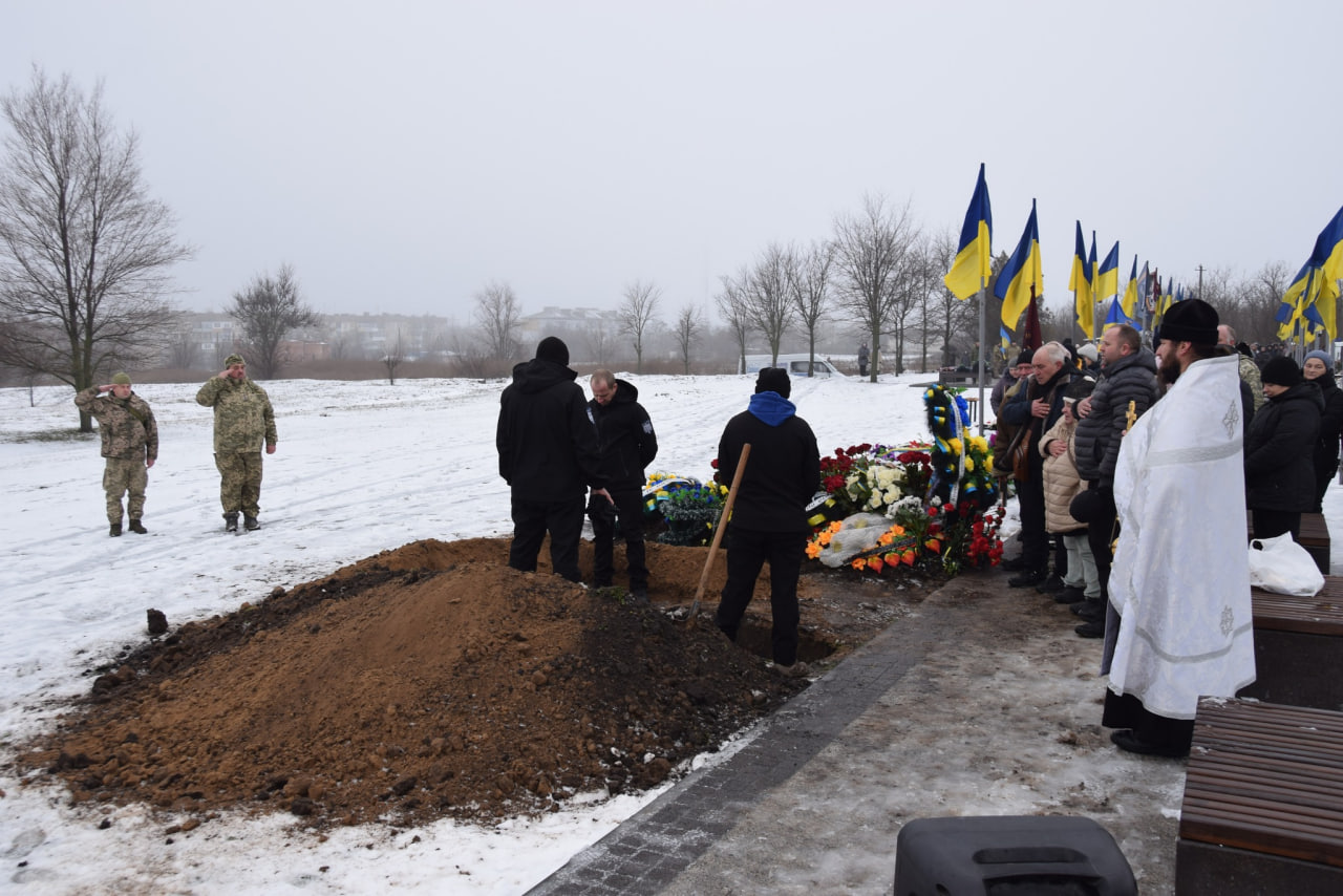 У Петрівській громаді попрощалися із загиблим військовим