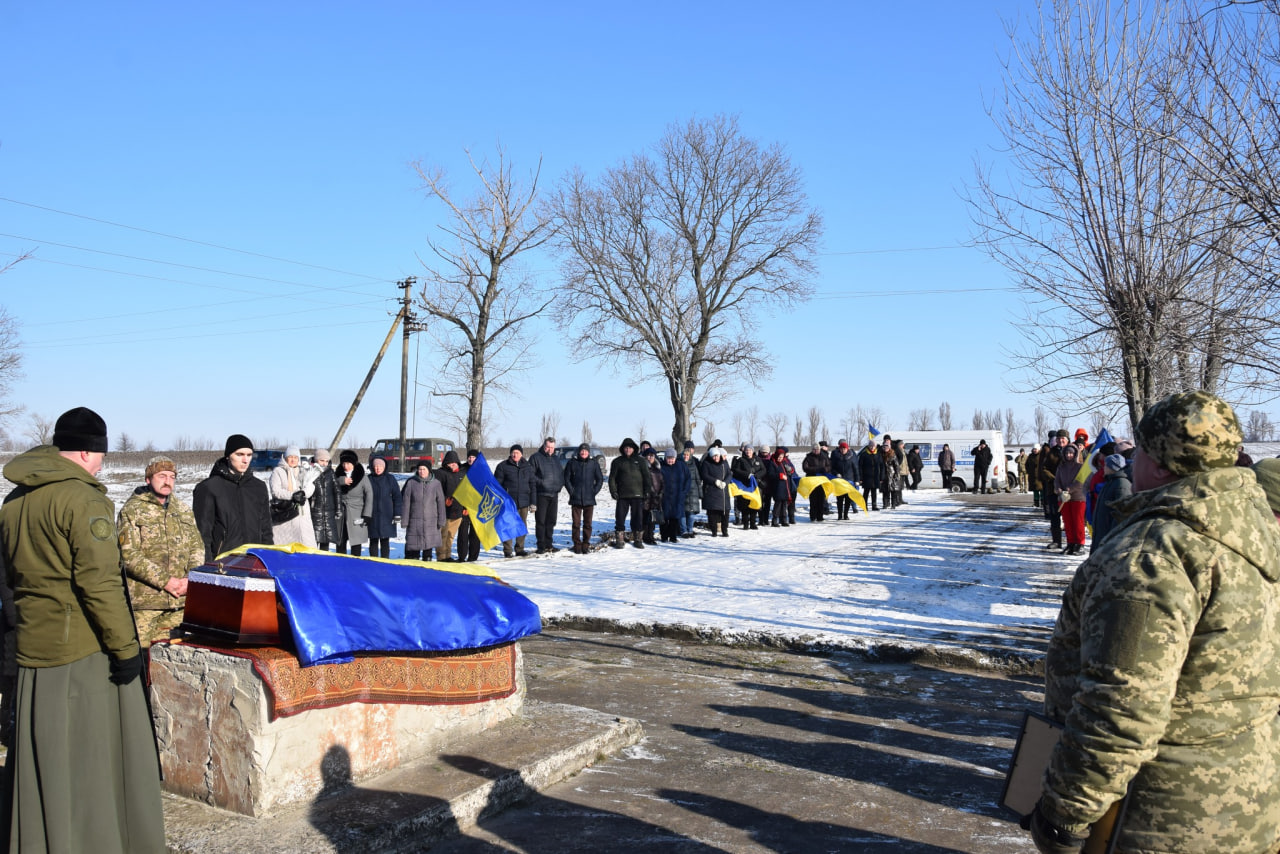 У Петрівській громаді попрощалися із загиблим військовим