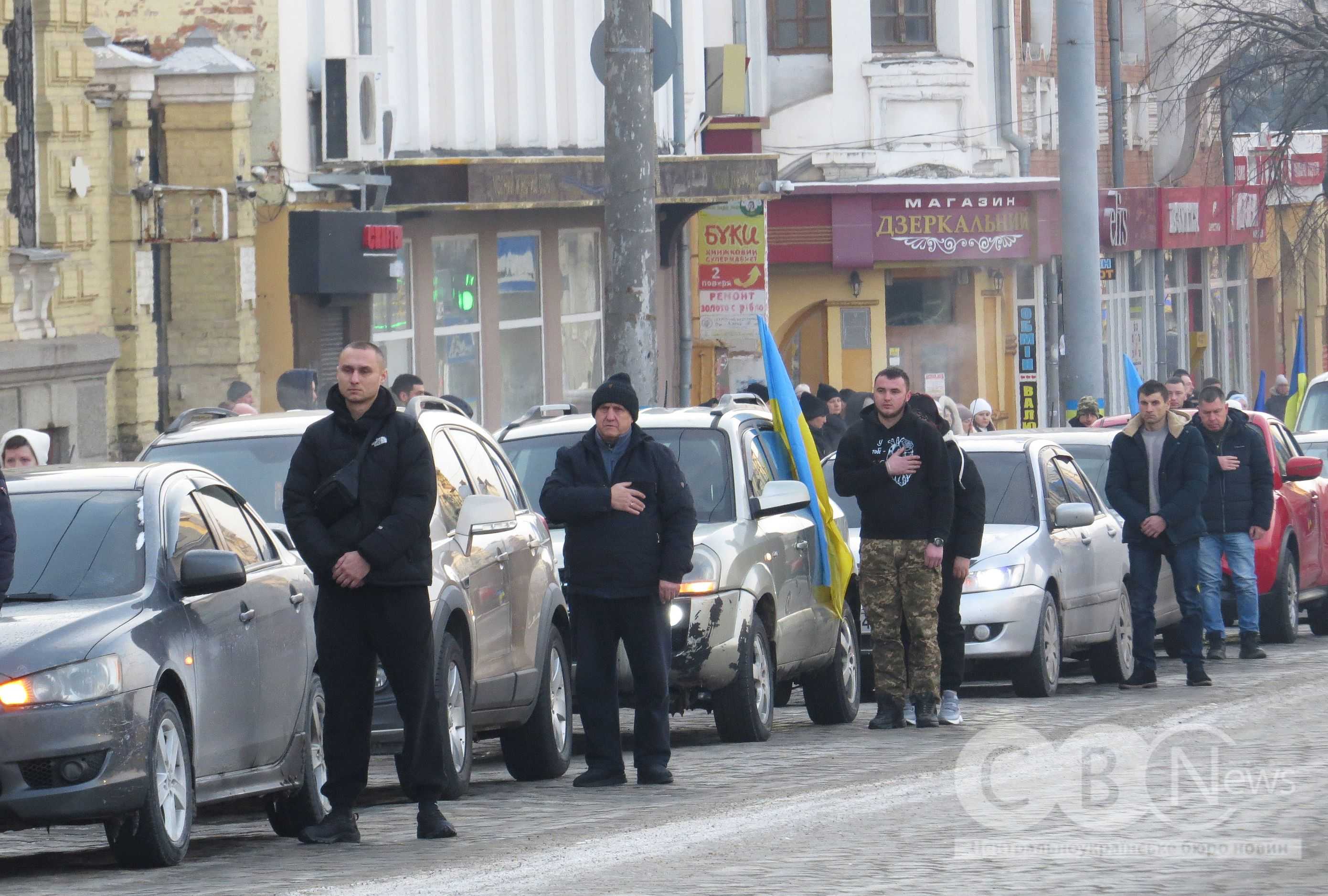 Кропивничани попрощалися з двома військовослужбовцями — Вадимом Савченком та Денисом Шавровським.