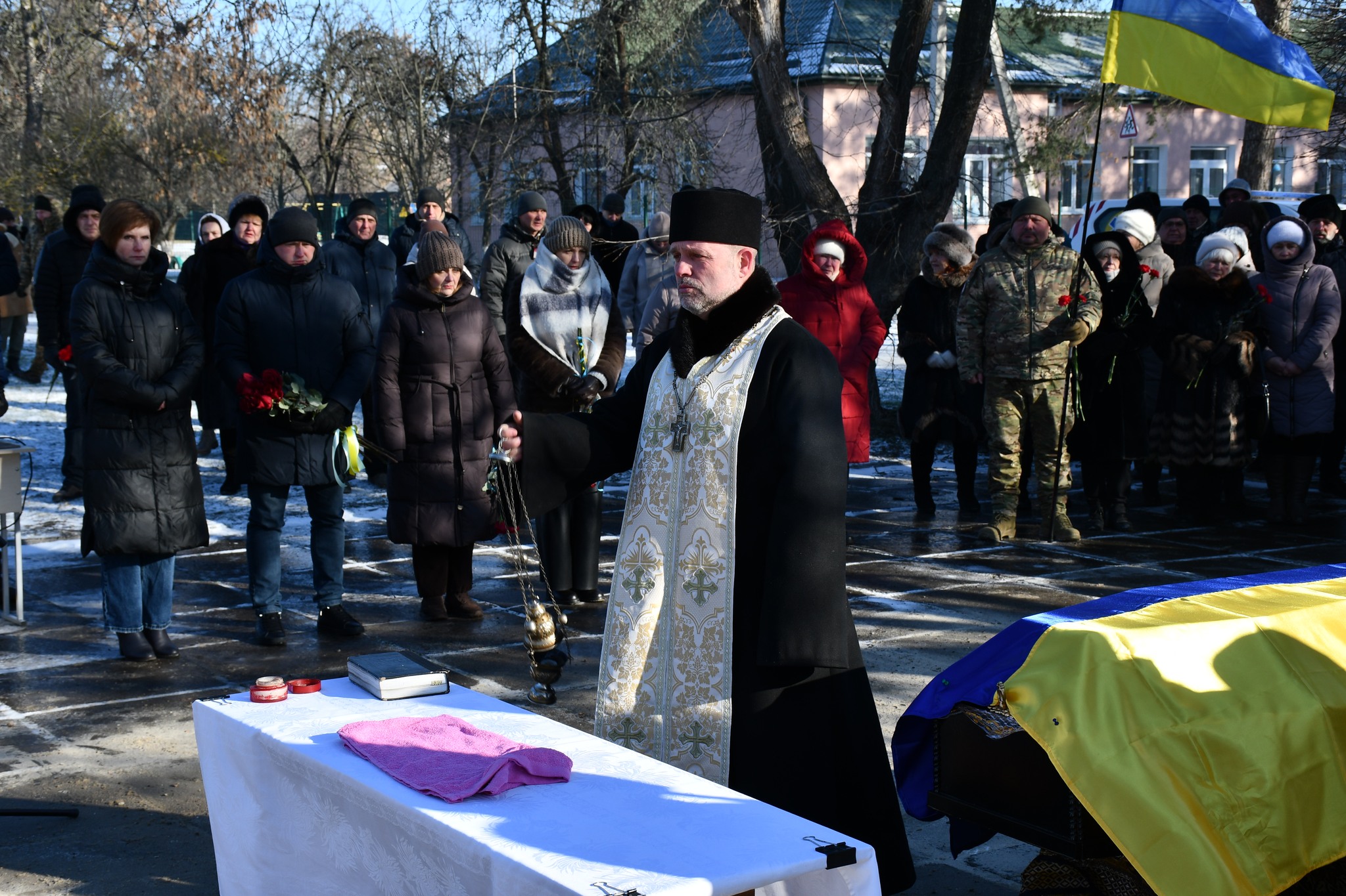 Із загиблим на Чернігівщині бійцем попрощалися в Приютівській громаді
