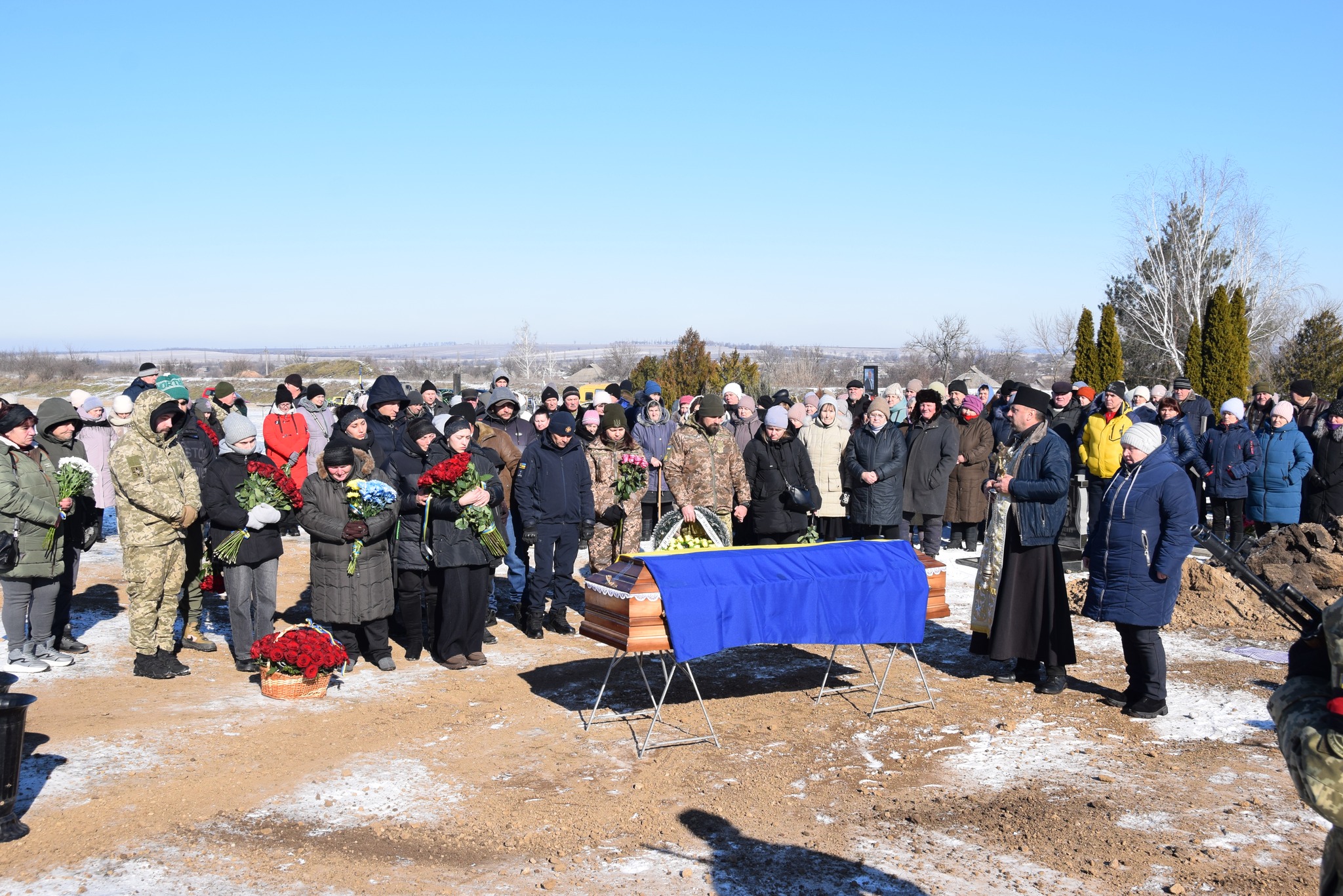 У Петрівській громаді попрощалися з бійцем, якого вважали зниклим безвісти