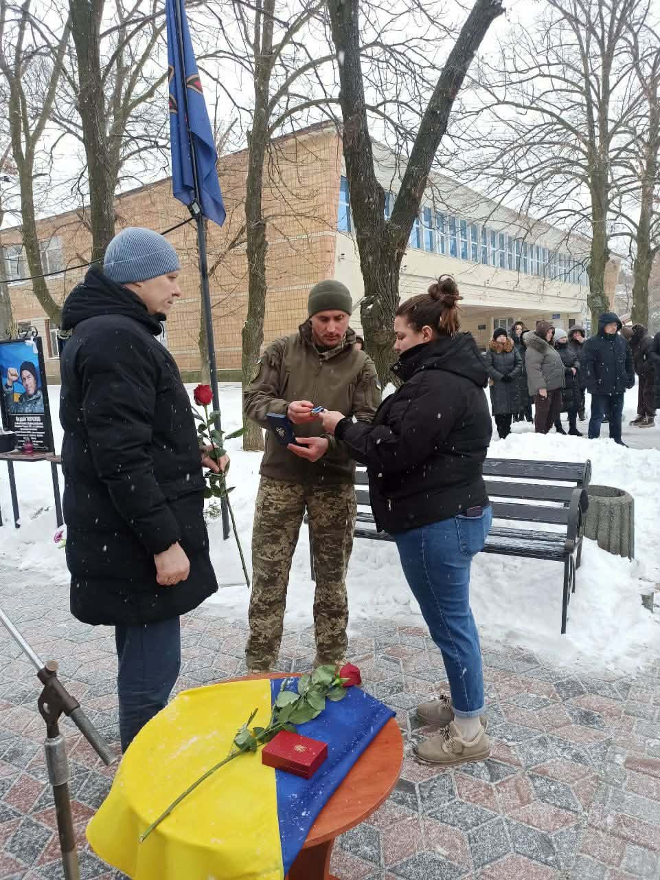 Державні нагороди передали рідним загиблих бійців з Новоукраїнської громади
