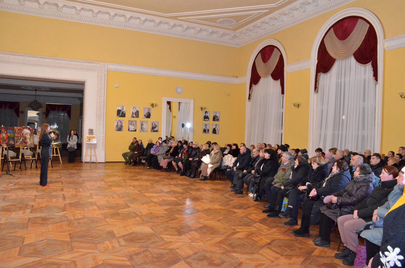 У Кіровоградській обласній філармонії влаштували зустріч для військових та їхніх родин