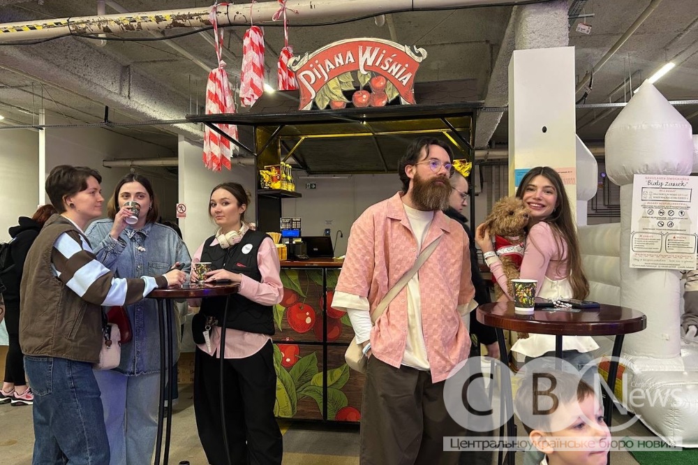 200 тисяч гривень для полку Kraken 1654: як пройшов фестиваль &laquo;Галас на Ґанку&raquo; у Кракові