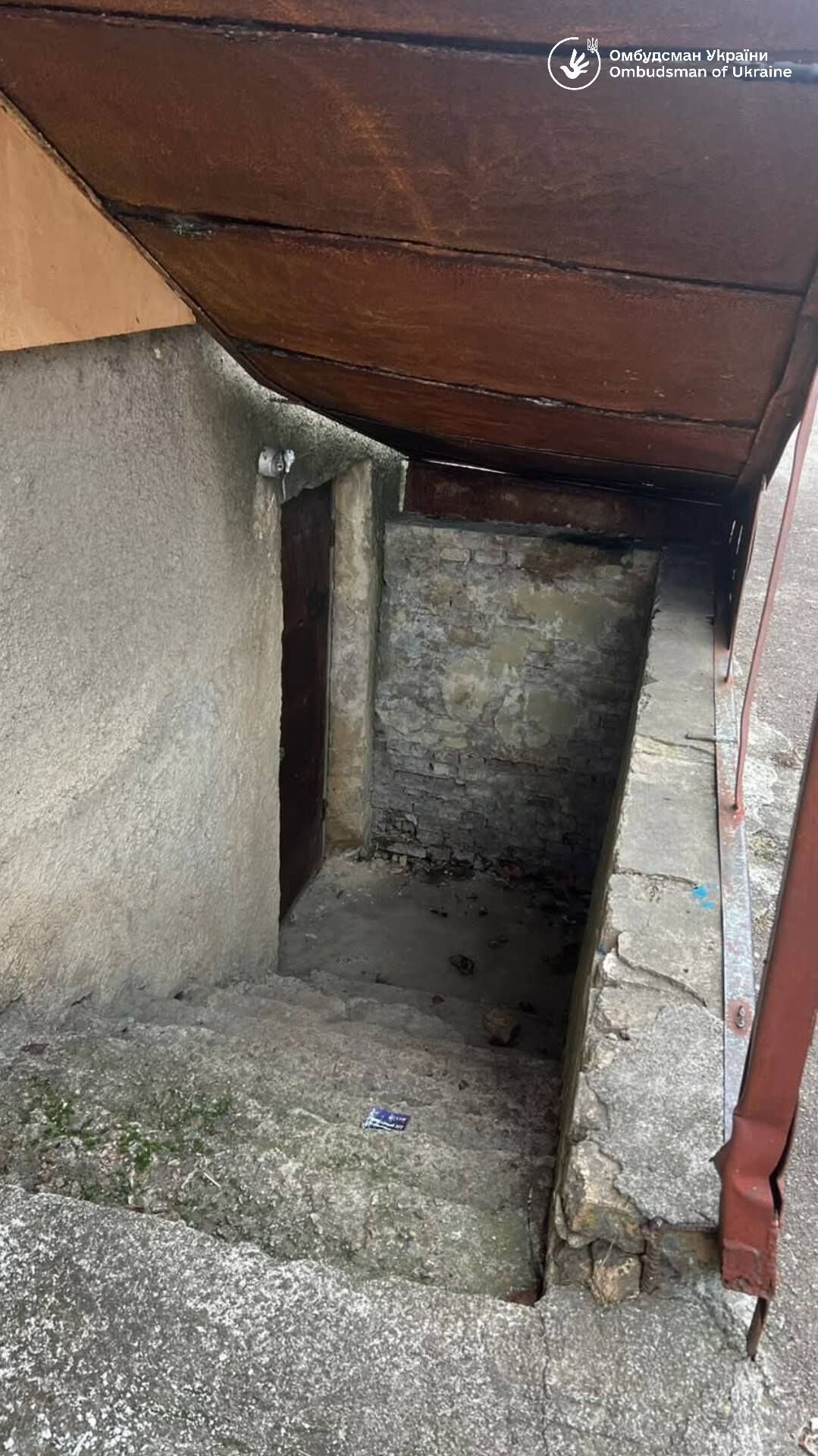 Вхід до укриття у Соколівському