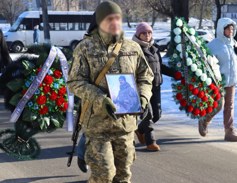 Із загиблими бійцями попрощалися в Долинській і Світловодській громадах