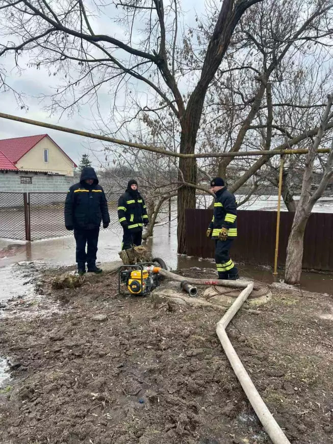 Рятувальники понад 60 разів за добу допомагали на місцях підтоплень на Кіровоградщині