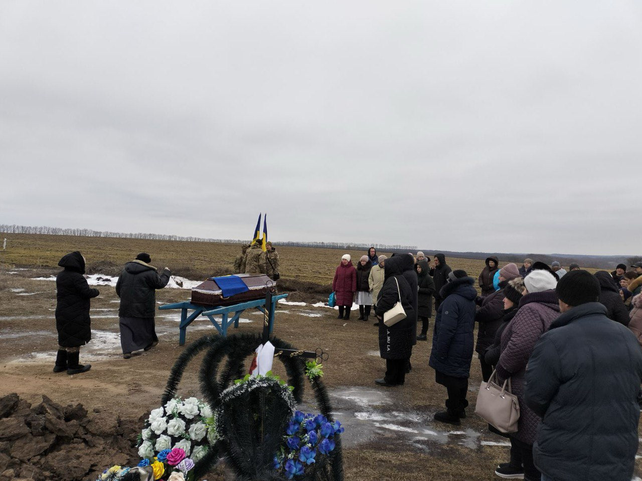 Із загиблим захисником попрощалися в Олександрівській громад