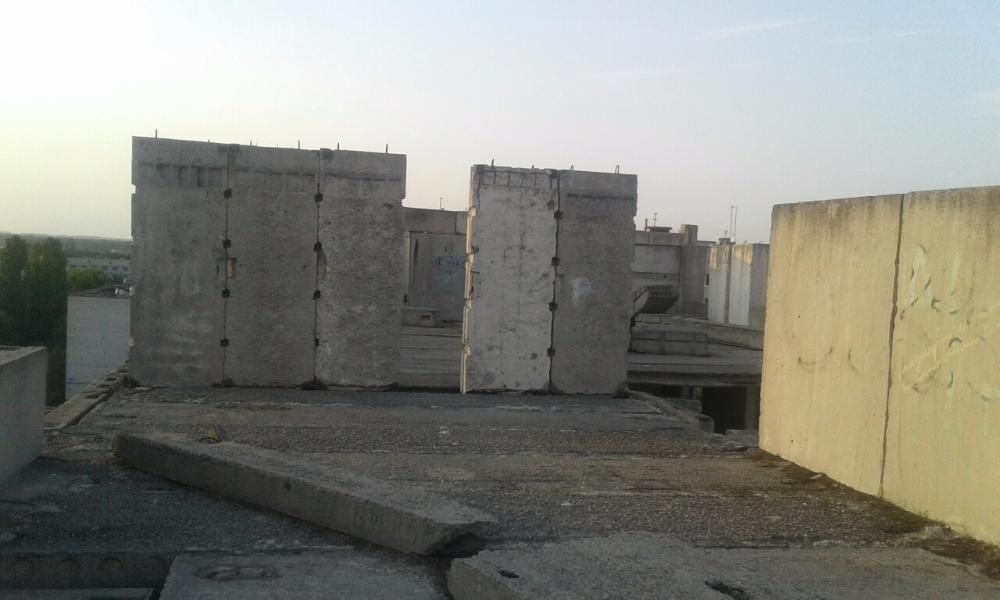 Фото недобудованої багатоповерхівці у Власівці, що продають на аукціоні