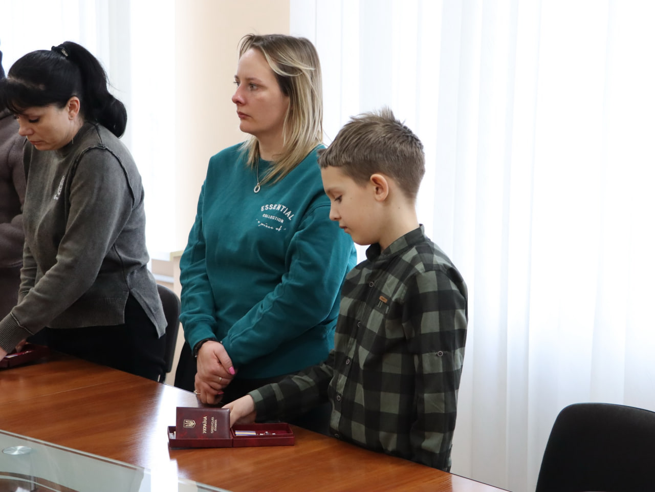 Рідним загиблих і зниклих безвісти військових передали державні нагороди в Олександрії