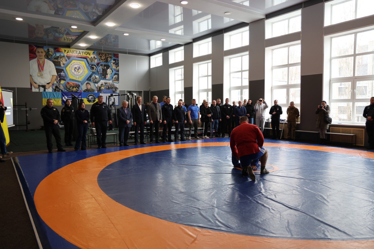 Ветерани демонструють боротьбу