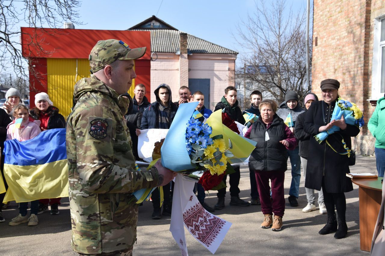 Новопразька громада зустріла Сергія Лайкіна