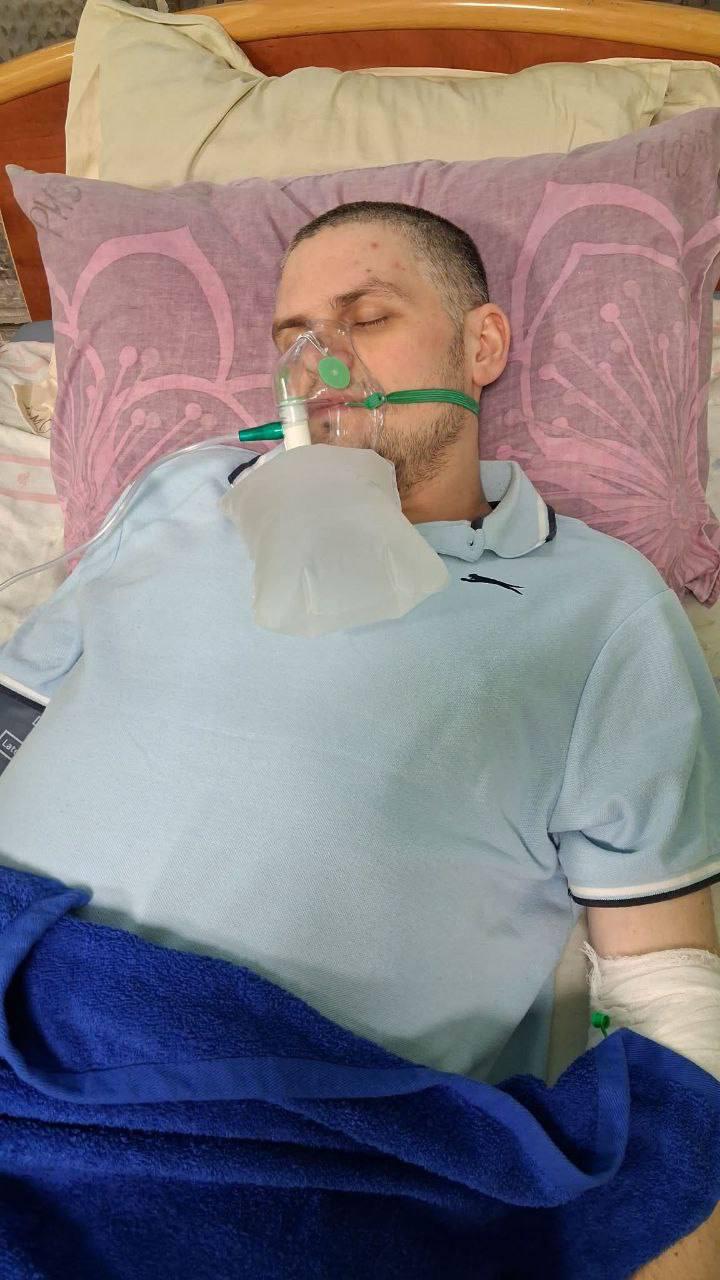 Віталій Салтан під кисневою маскою