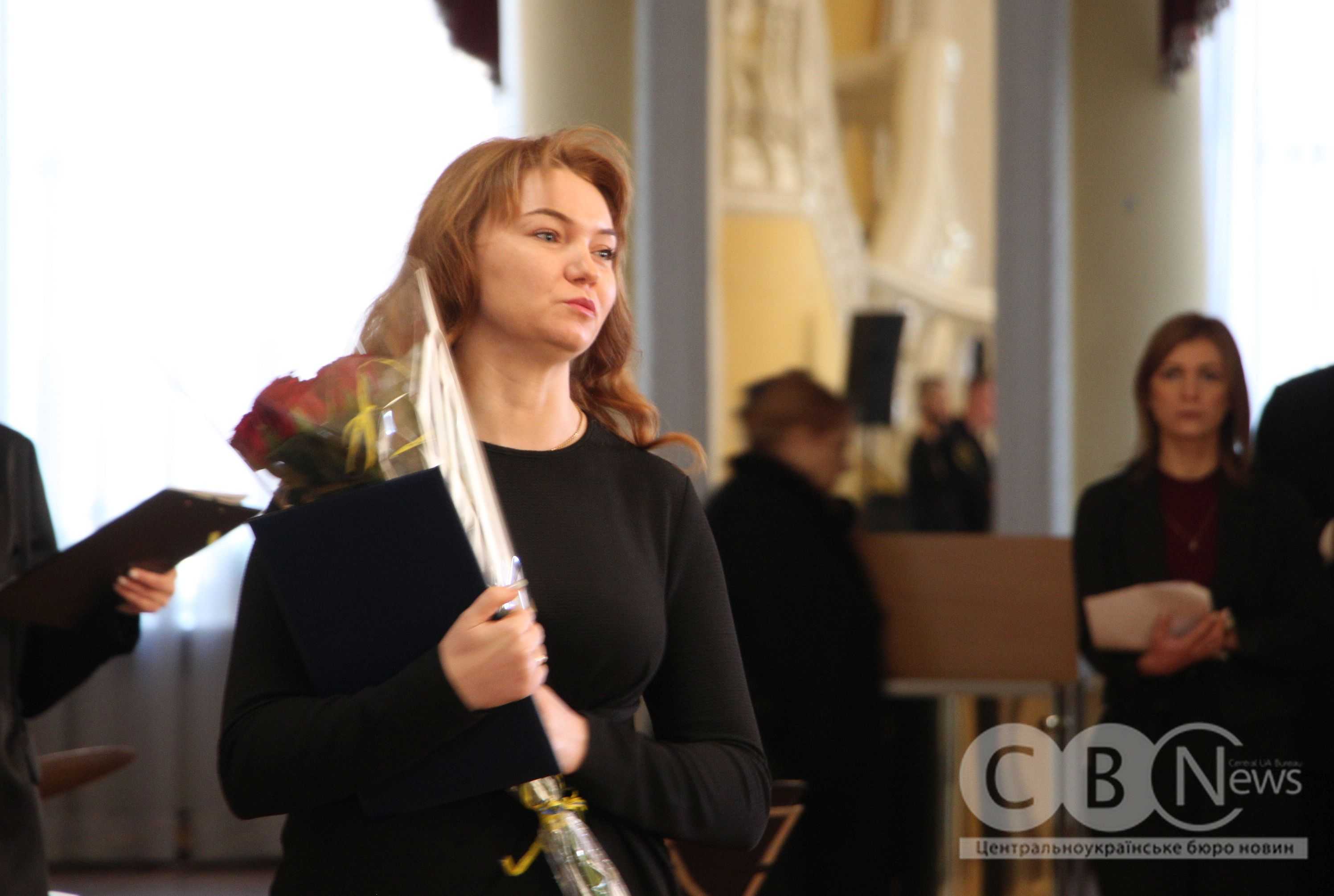 Дружині військового вручили нагороду до Дня українського добровольця в Кропивницькому