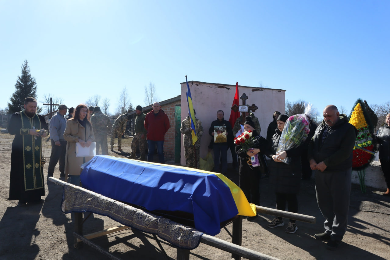 Церемонія перепоховання Олександра Сиротіна в Новоукраїнці