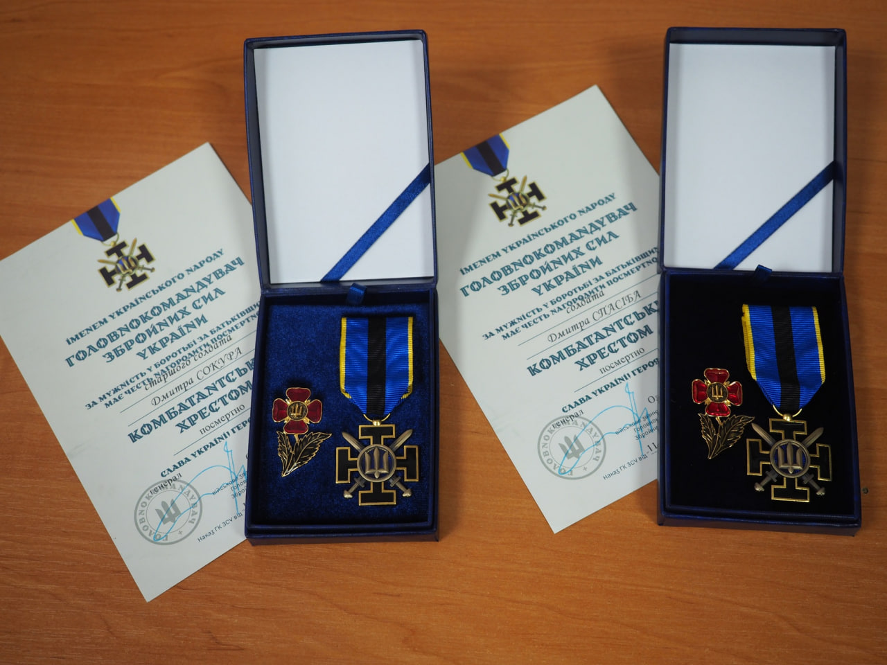 Комбатанські хрести