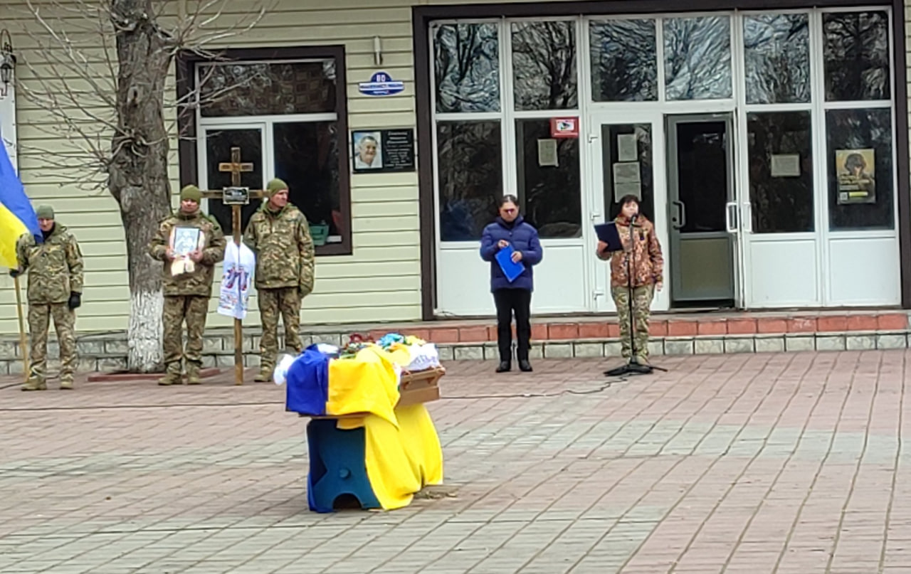 В Олександрівській громаді провели в останню путь захисника, солдата Юрія Граба.