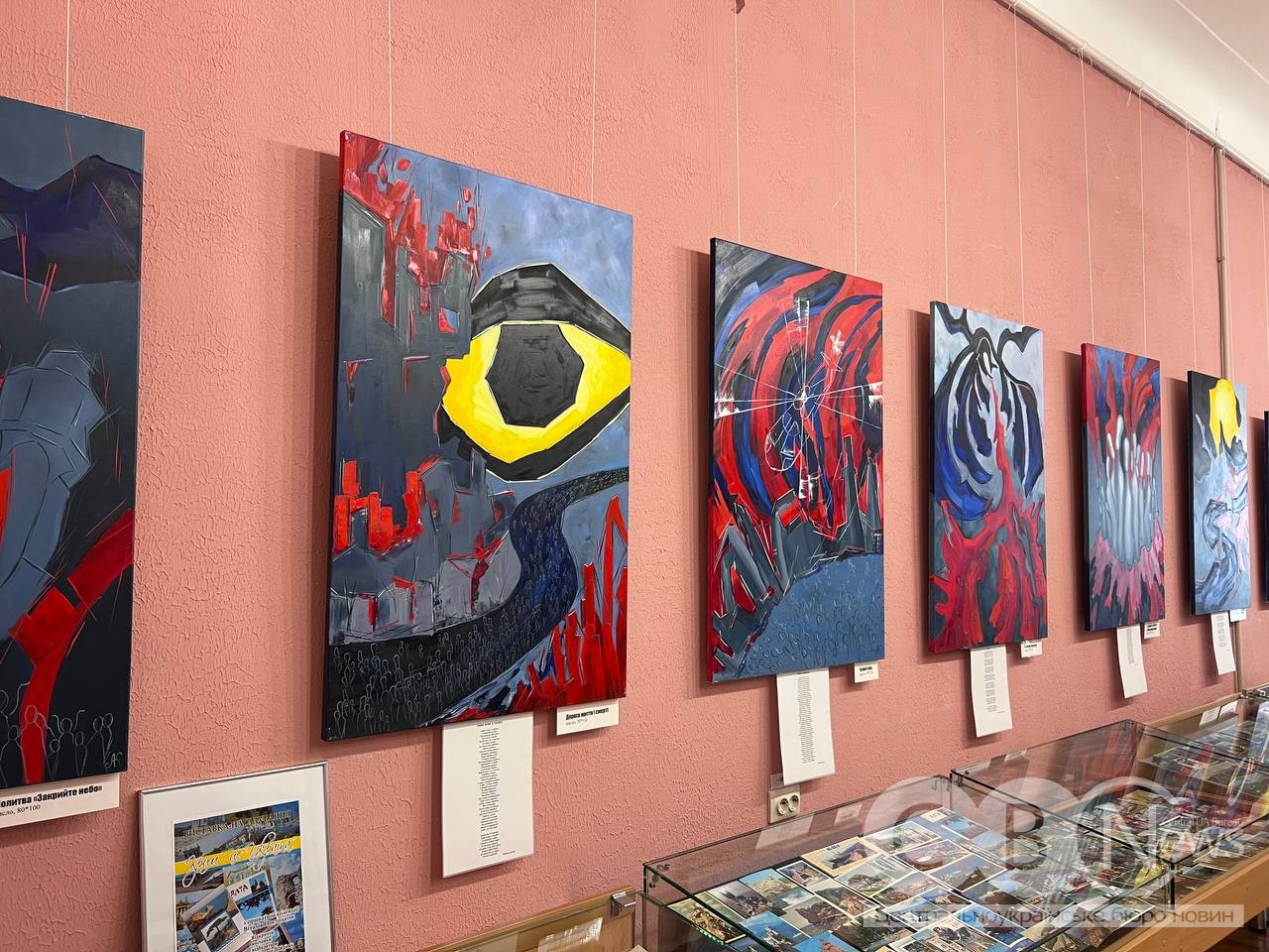 Картини матері загиблого оборонця Маріуполя - Ганни Кісілішиної