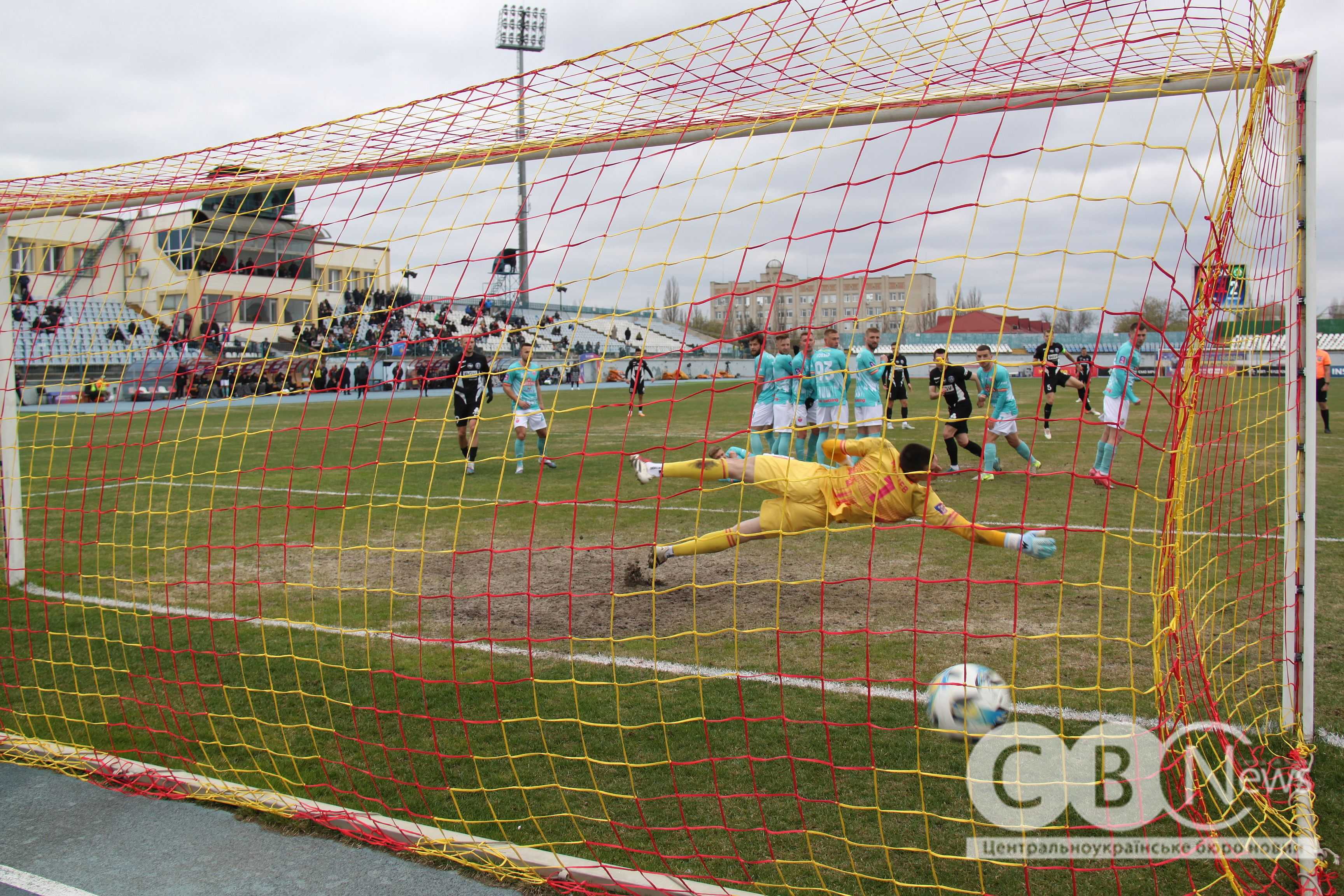 М'яч у воротах &laquo;Полтави&raquo; під час матчу