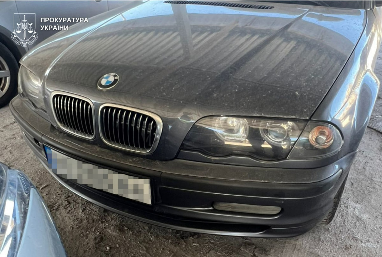 Вилучена як доказ автівка