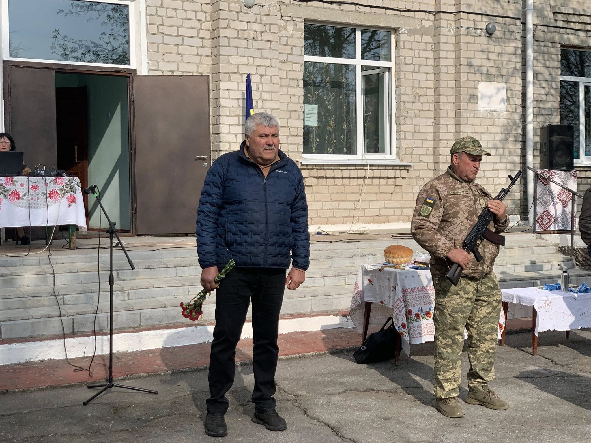 photo_5408880430615828094_w