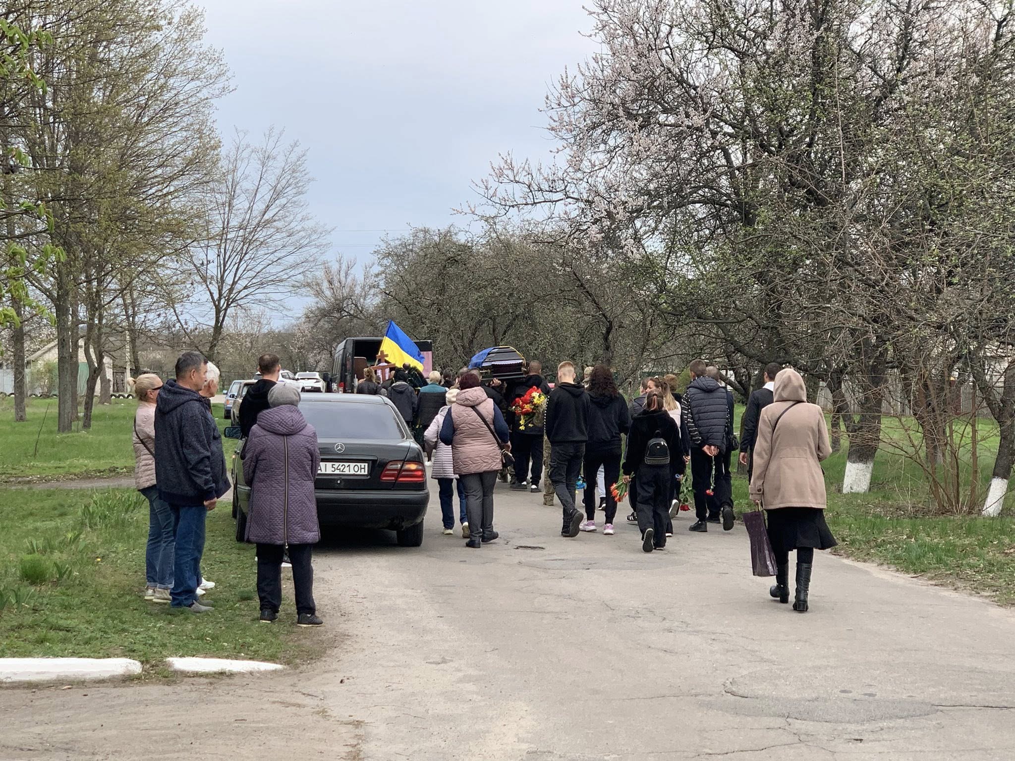 photo_5408880430615828101_w