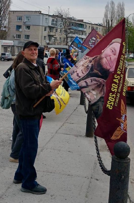 photo_5411132230429512761_x