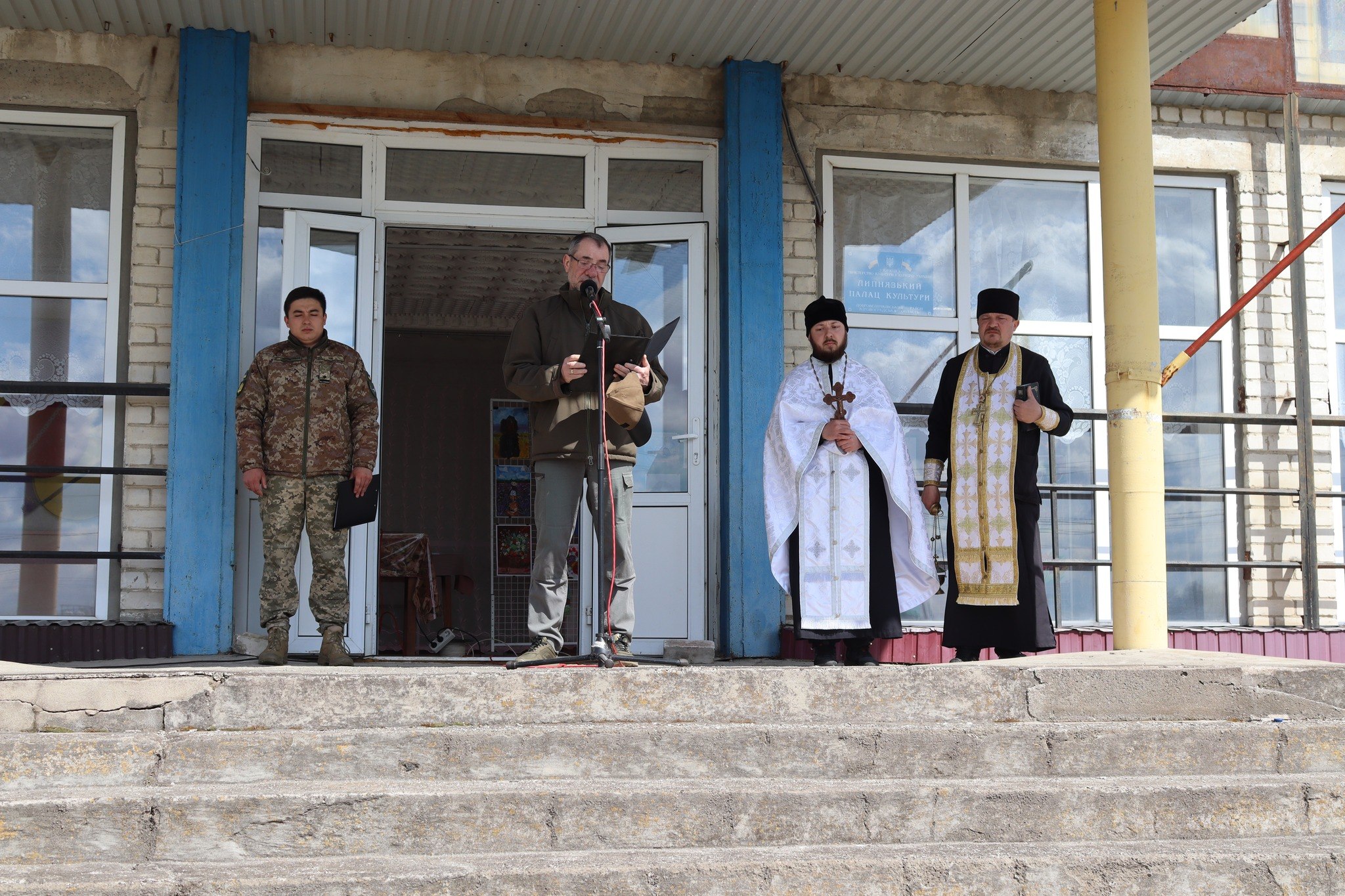 photo_5422843940525774459_w