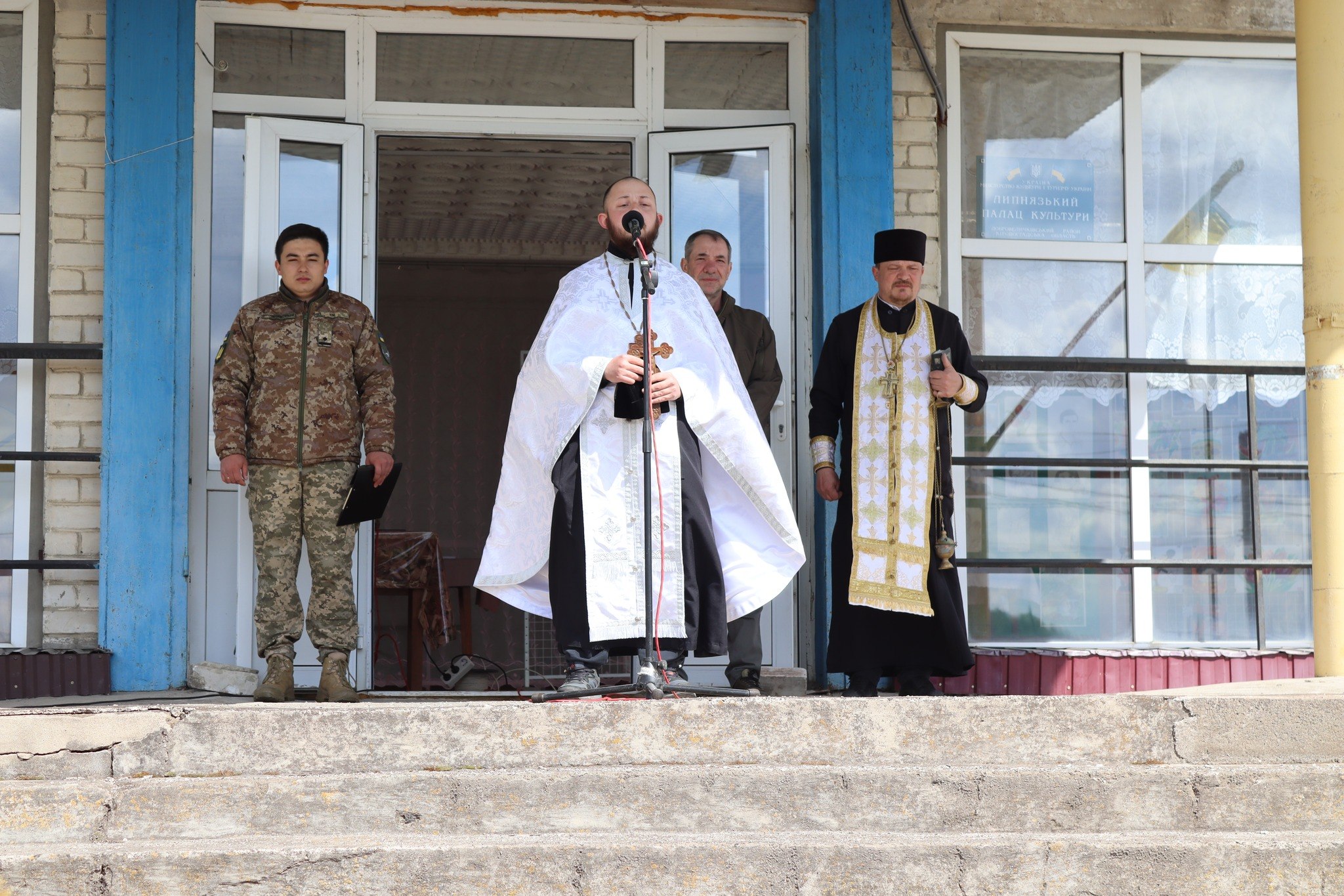 photo_5422843940525774461_w