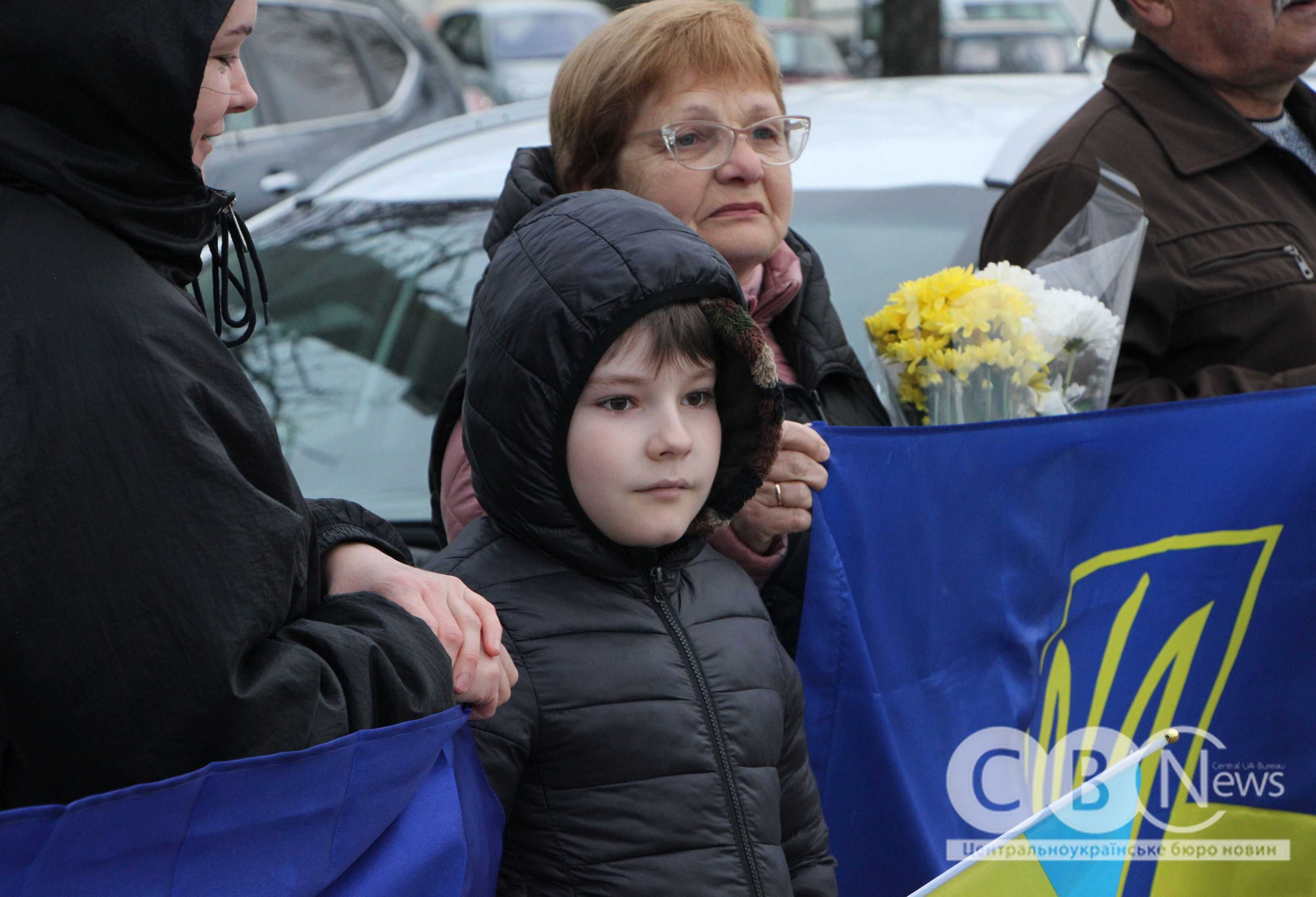 Кропивничани зібралися, щоб зустріти звільненого з полону Євгена Коденця