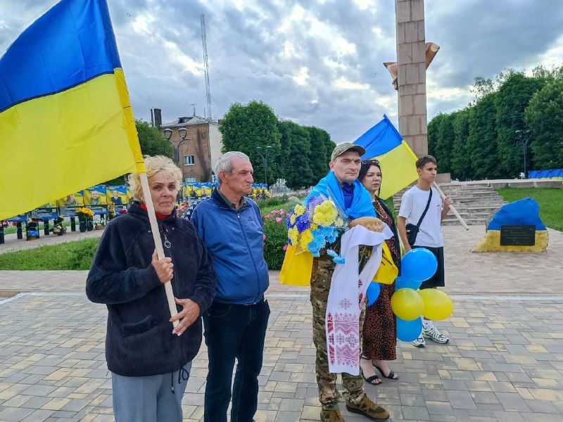 У Знам&rsquo;янській громаді на Кіровоградщині зустріли військовослужбовця Валерія Приходченка.