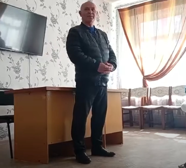 Олександр Сириця на зборах з персоналом лікарні