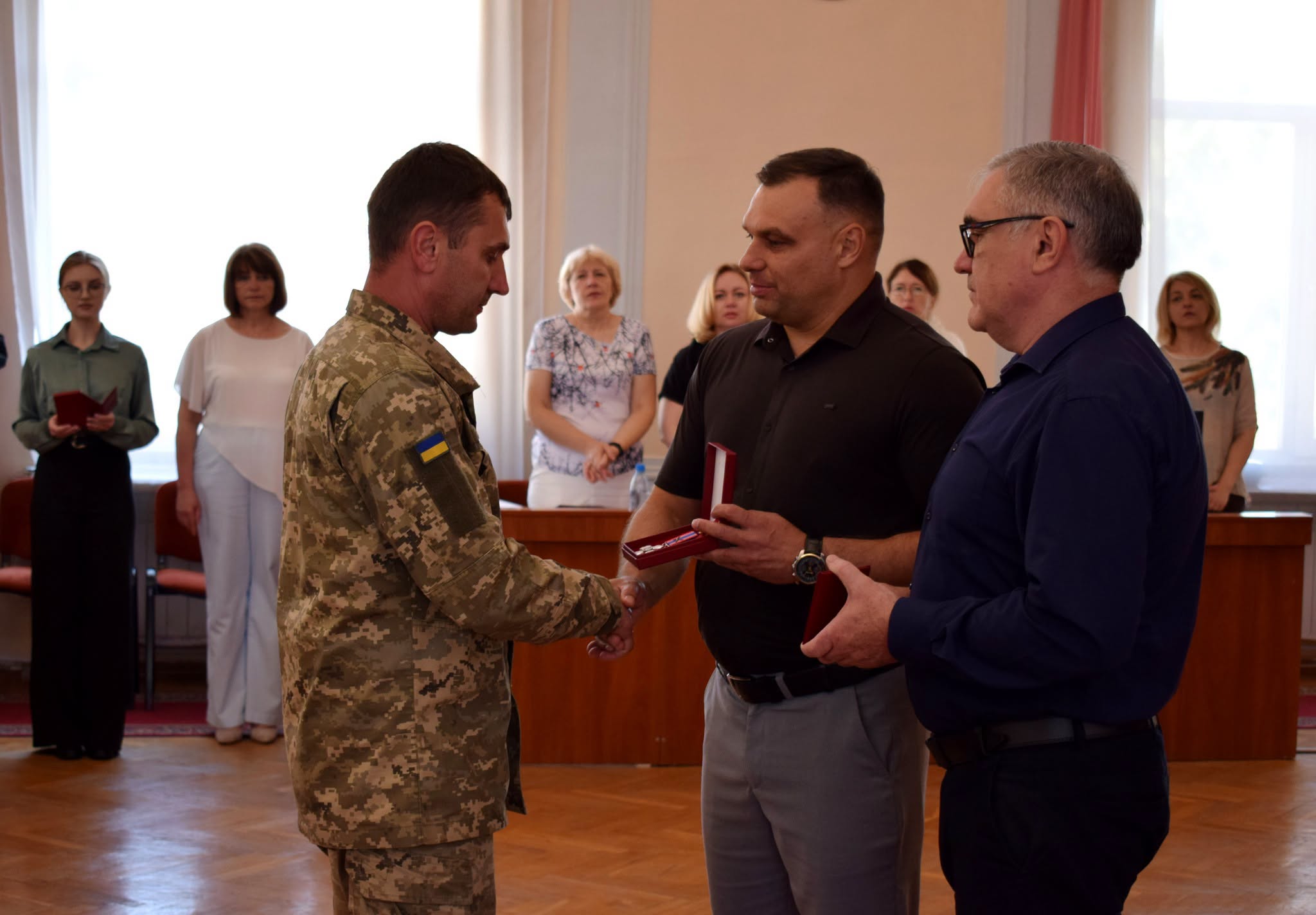 У Кропивницькому шанували загиблих захисників та відзначили військових
