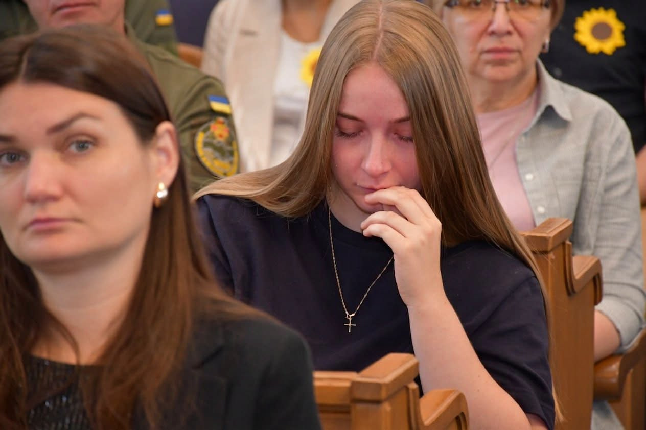 У Кропивницькому в День пам&rsquo;яті захисників рідним загиблих воїнів вручили нагороди