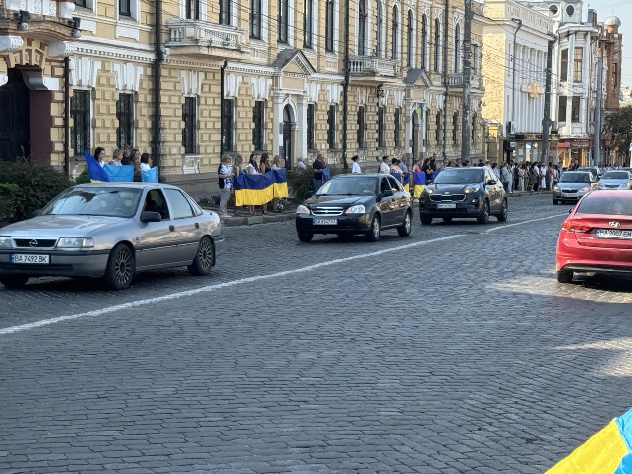 У Кропивницькому в останню путь провели чотирьох військовослужбовців 