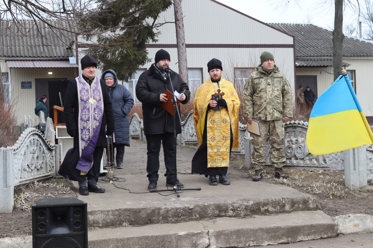 Проводжають загиблого героя Олександра Чецького на останній шлях