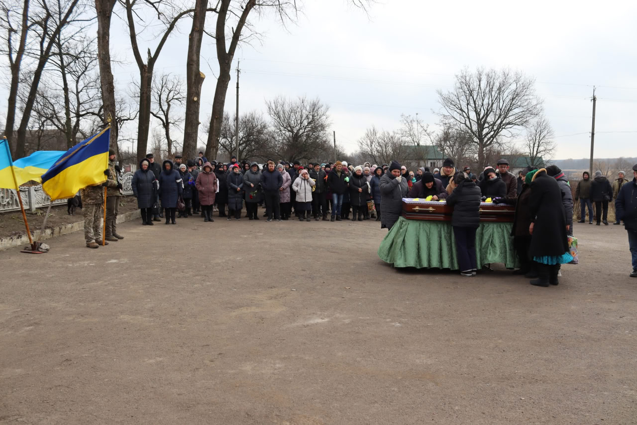 Церемонія прощання з молодшим сержантом Олександром Чецьким у Добровеличківській громаді