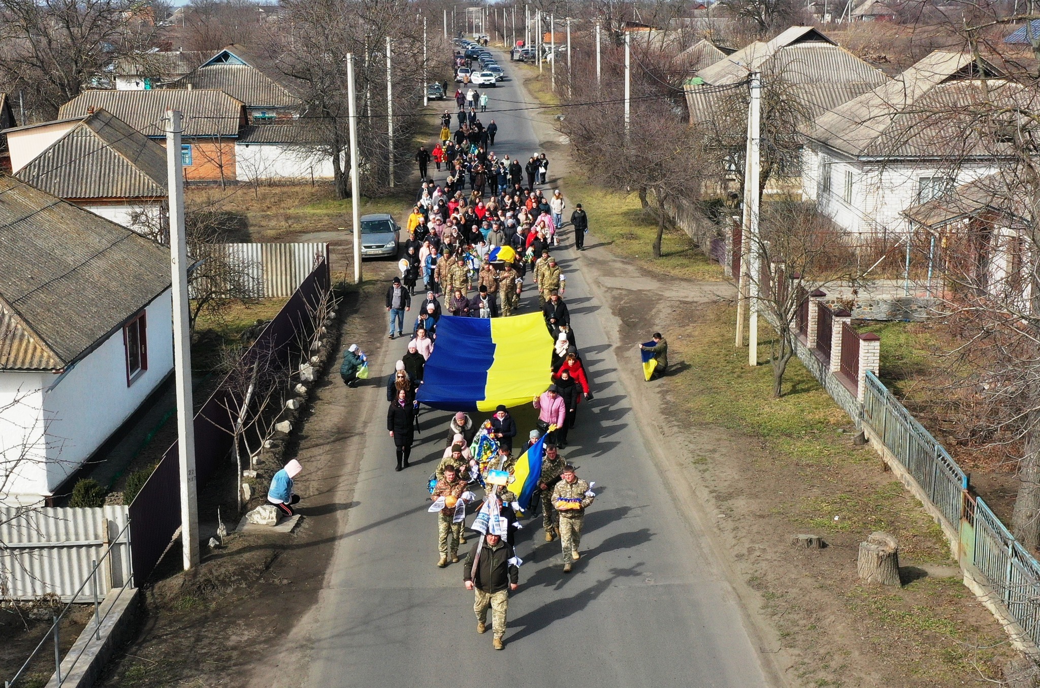 У Гайворонській громаді в останню путь провели загиблого на Харківщині військового Андрія Горбатюка