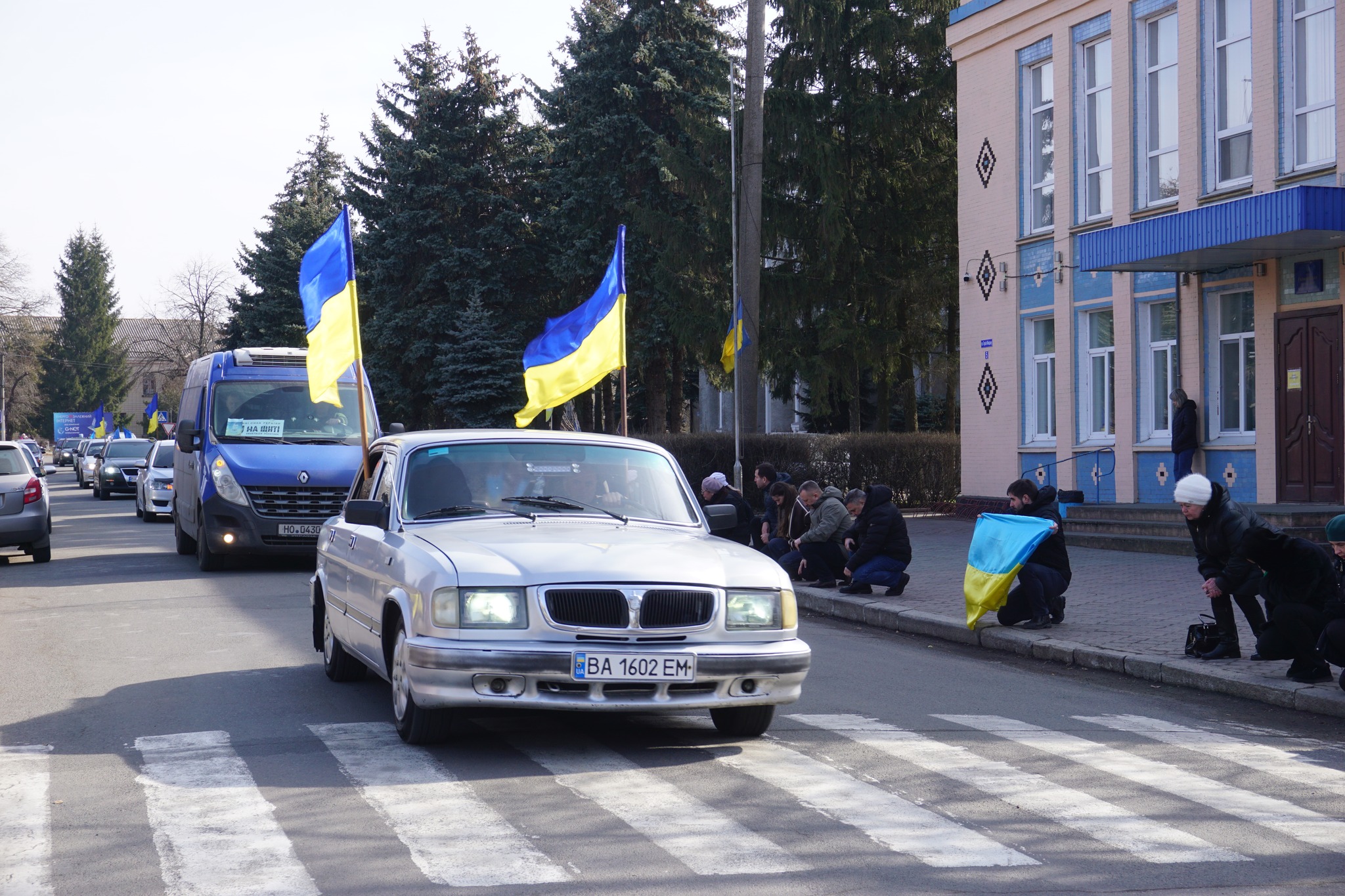 У Гайворонській громаді в останню путь провели загиблого на Харківщині військового Андрія Горбатюка