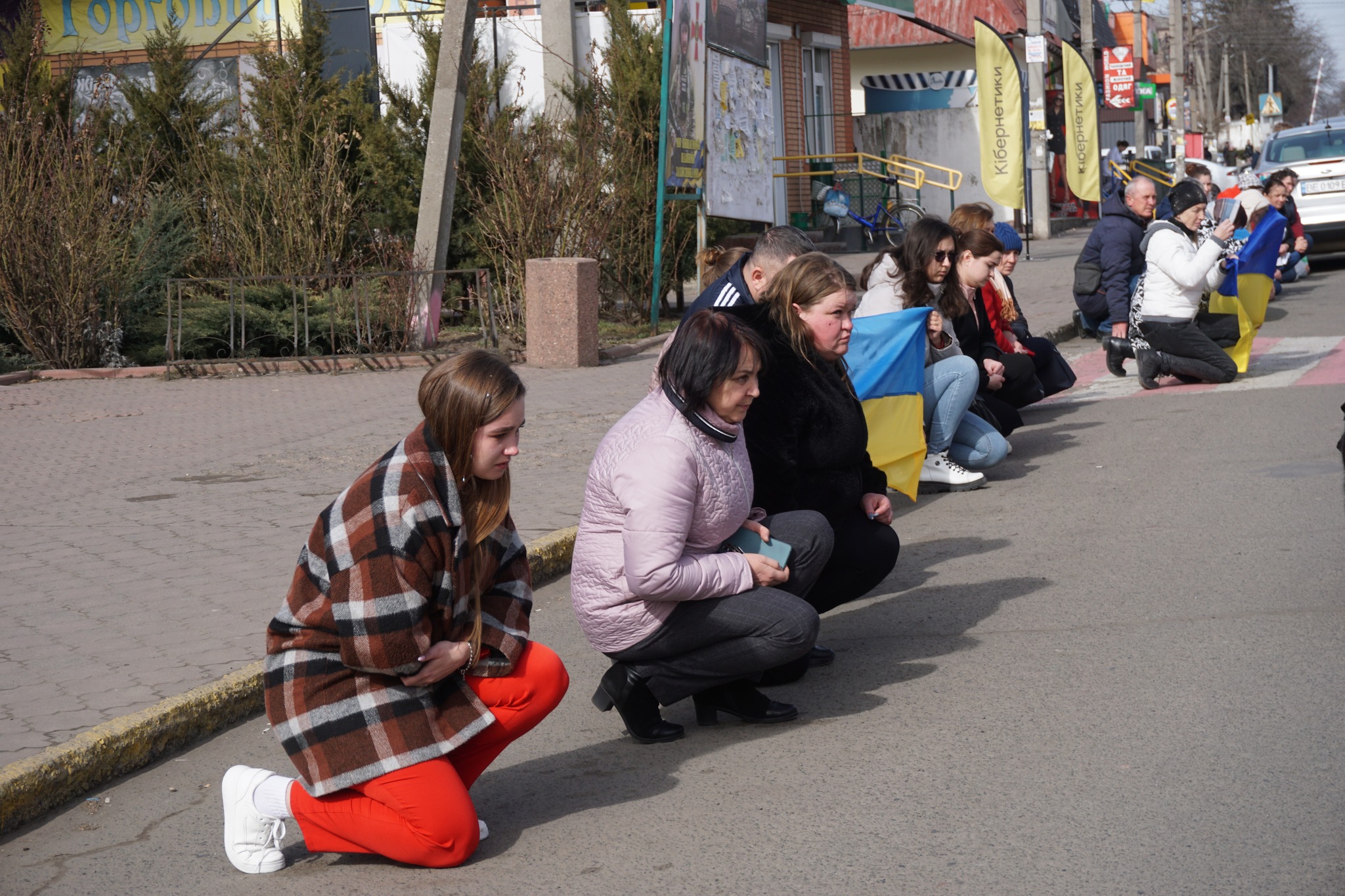 У Гайворонській громаді в останню путь провели загиблого на Харківщині військового Андрія Горбатюка