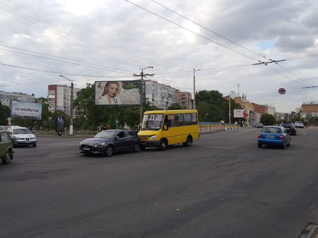 309132